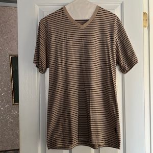 Mens DKNY top